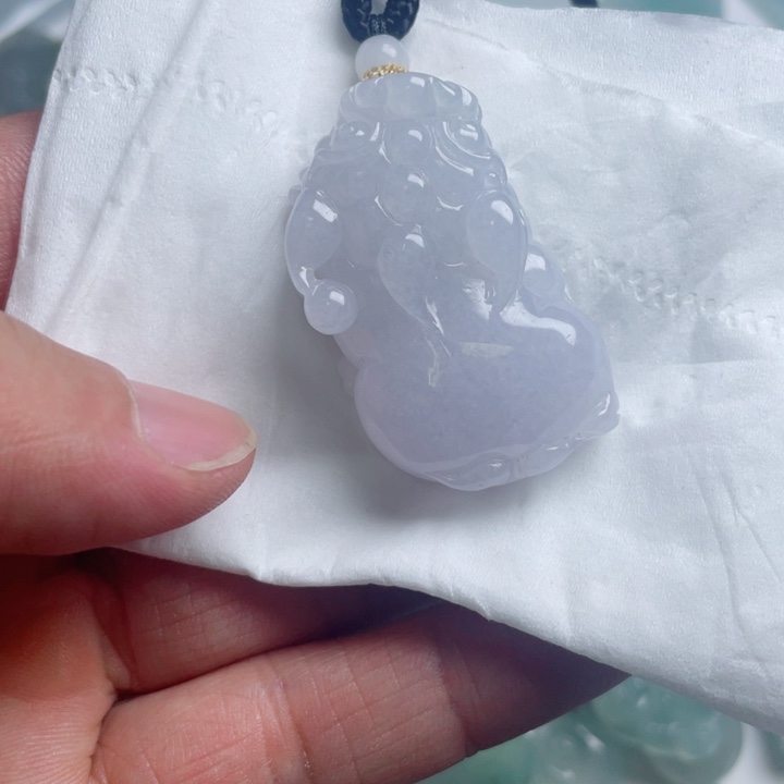 翡翠颈饰未镶嵌星**璨翡翠