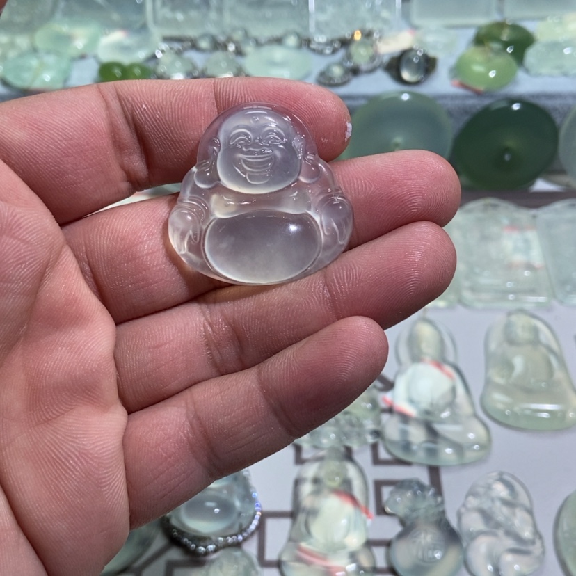 【闪购商品】蛇纹石玉颈饰未镶嵌老*：