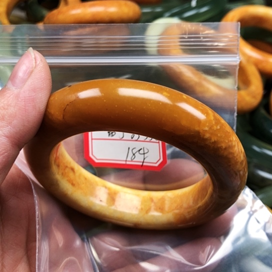 蛇纹石玉手镯未镶嵌富****2