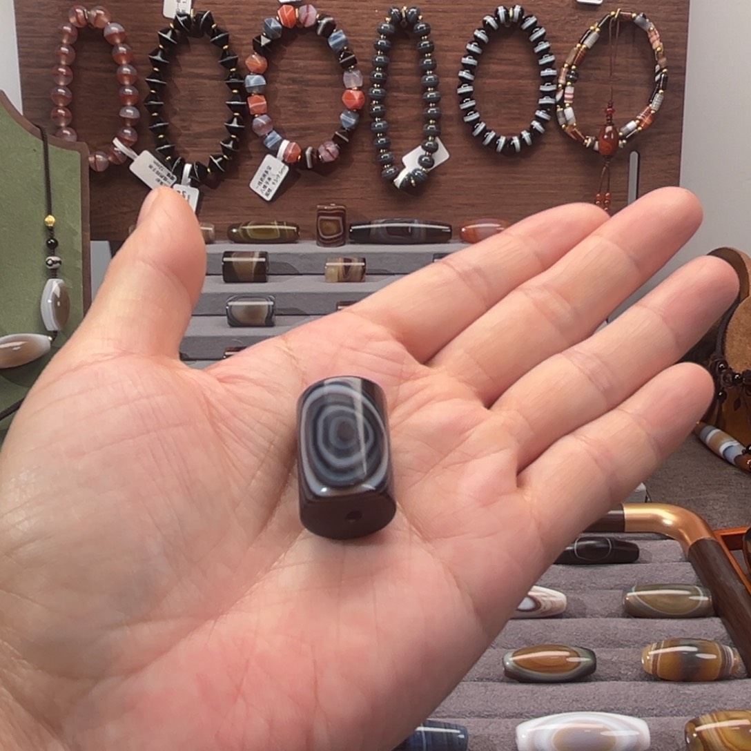 包***晗玛瑙/玉髓合金颈饰