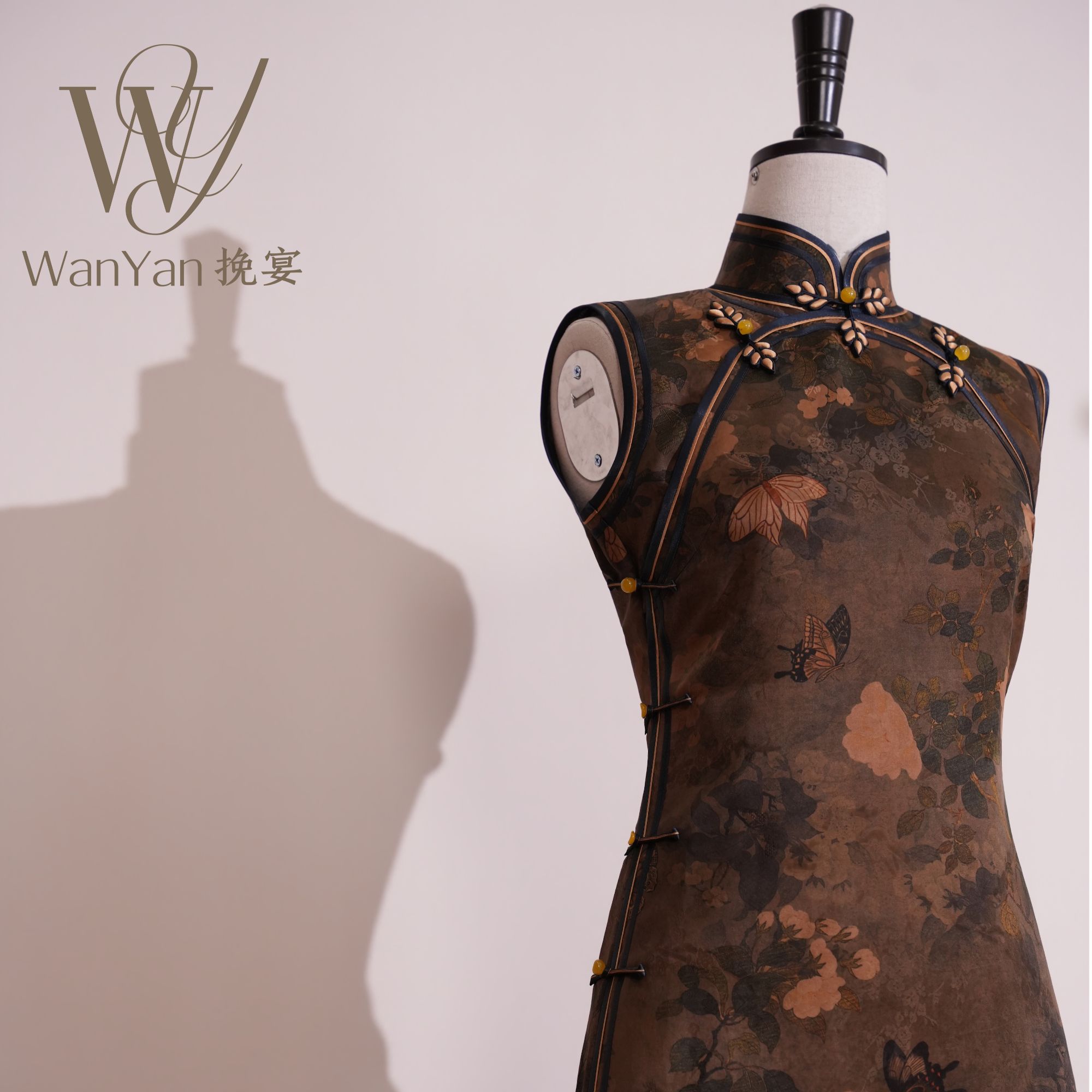 「芳丛」--挽宴30姆米桑蚕丝喷绘提花缎香云纱手工古法旗袍裙