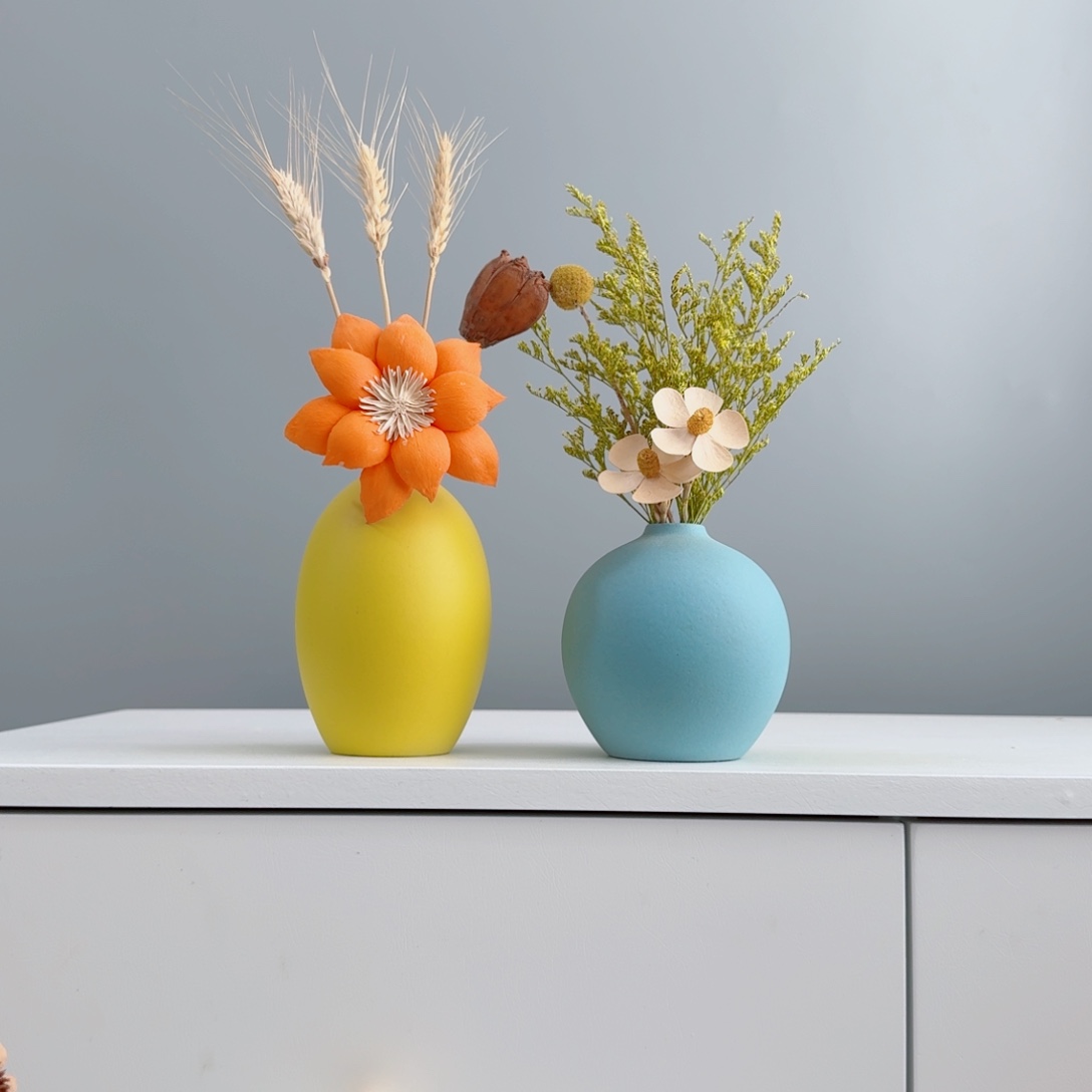 摆件陶瓷小花瓶含花总高约20-30cm