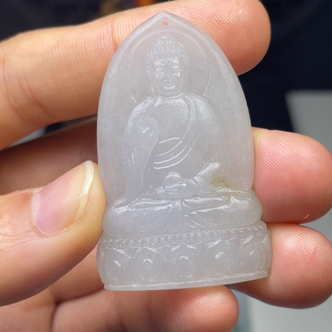定制翡翠未镶嵌大日如来