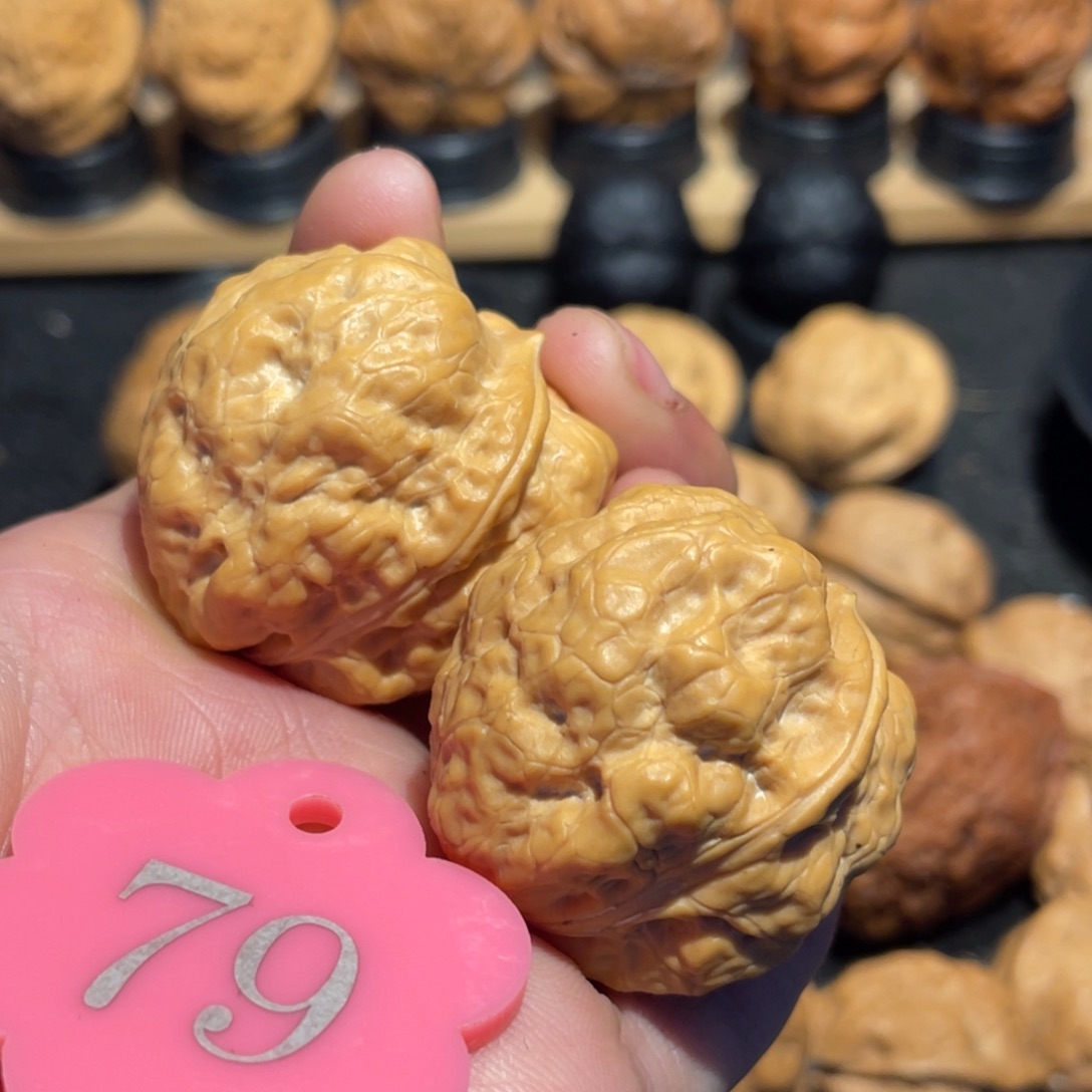 盘龙十八包核桃36。 