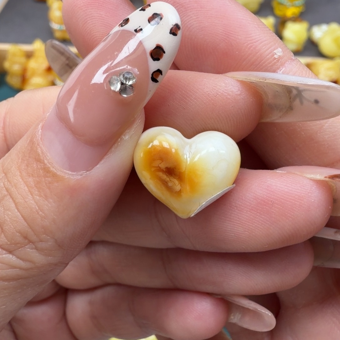 琥珀未镶嵌裸石蜜蜡