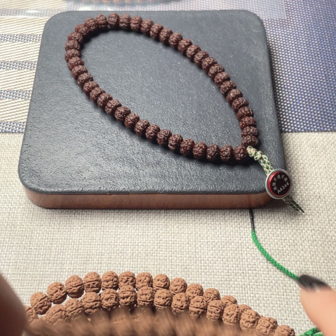 K***￴吊坠金刚菩提老树王