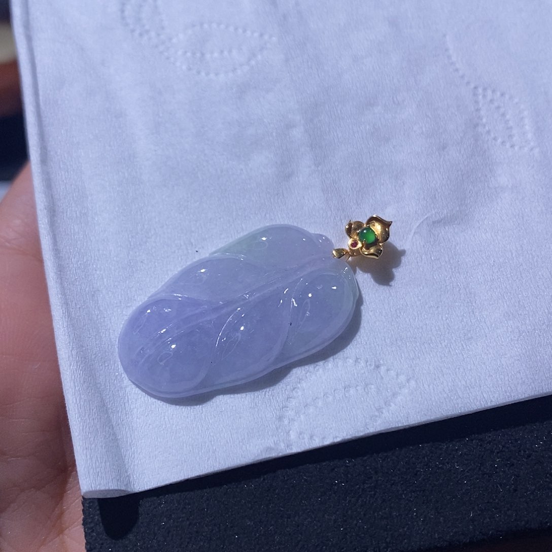 翡翠吊坠(不含链)18K金镶嵌