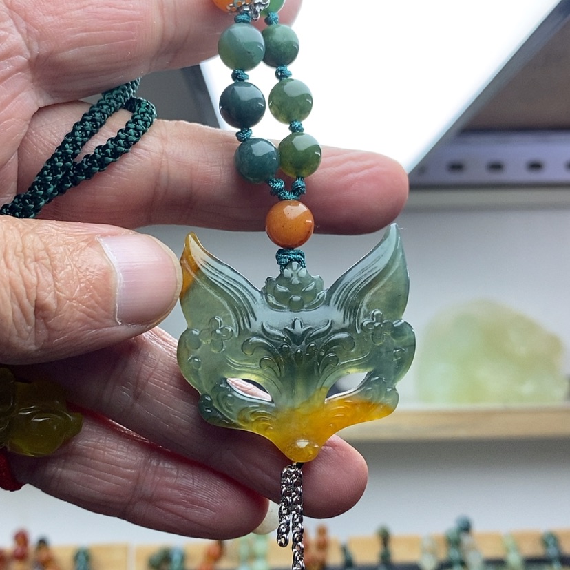 【闪购商品】蛇纹石玉未镶嵌吊坠