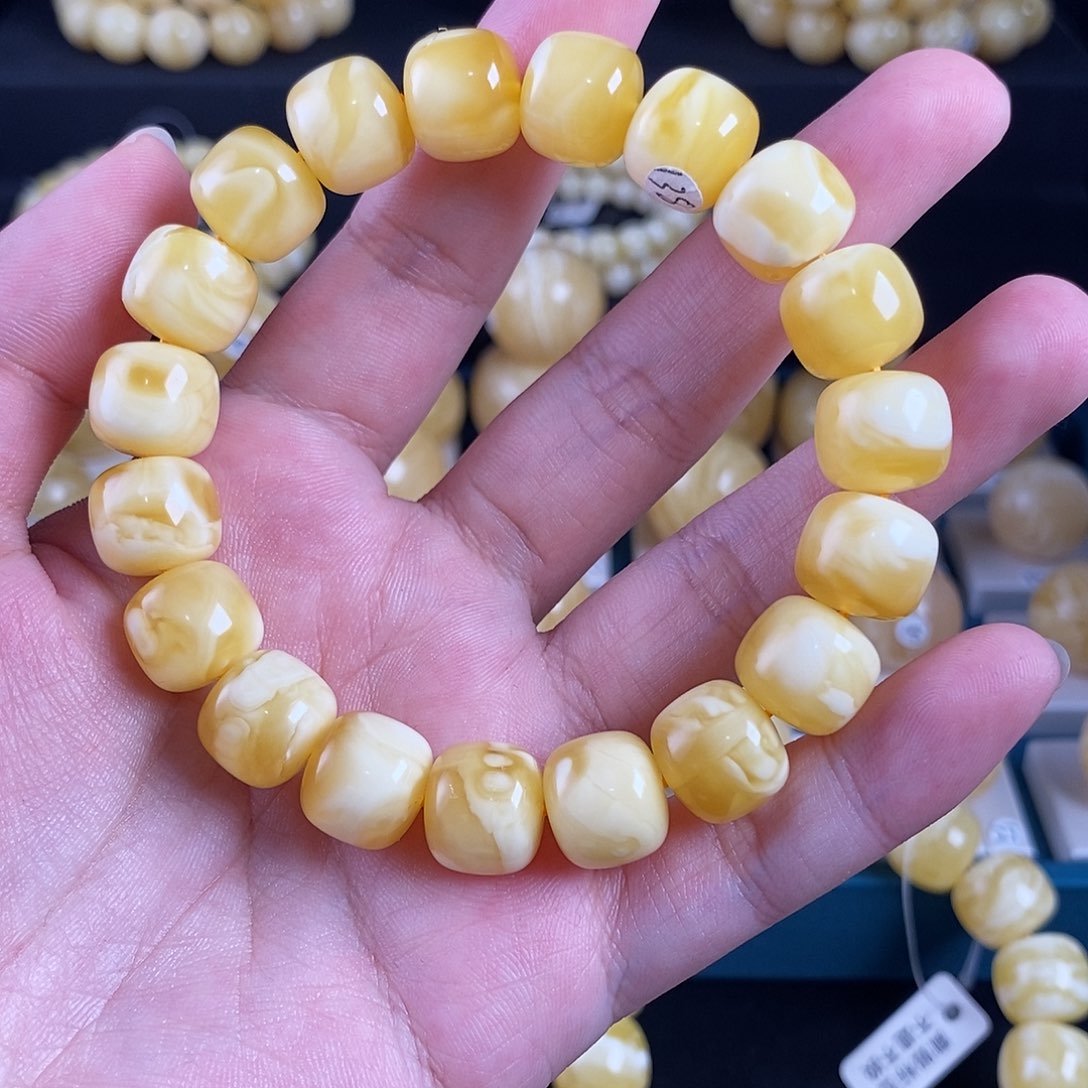 未镶嵌蜜蜡珠宝奇石