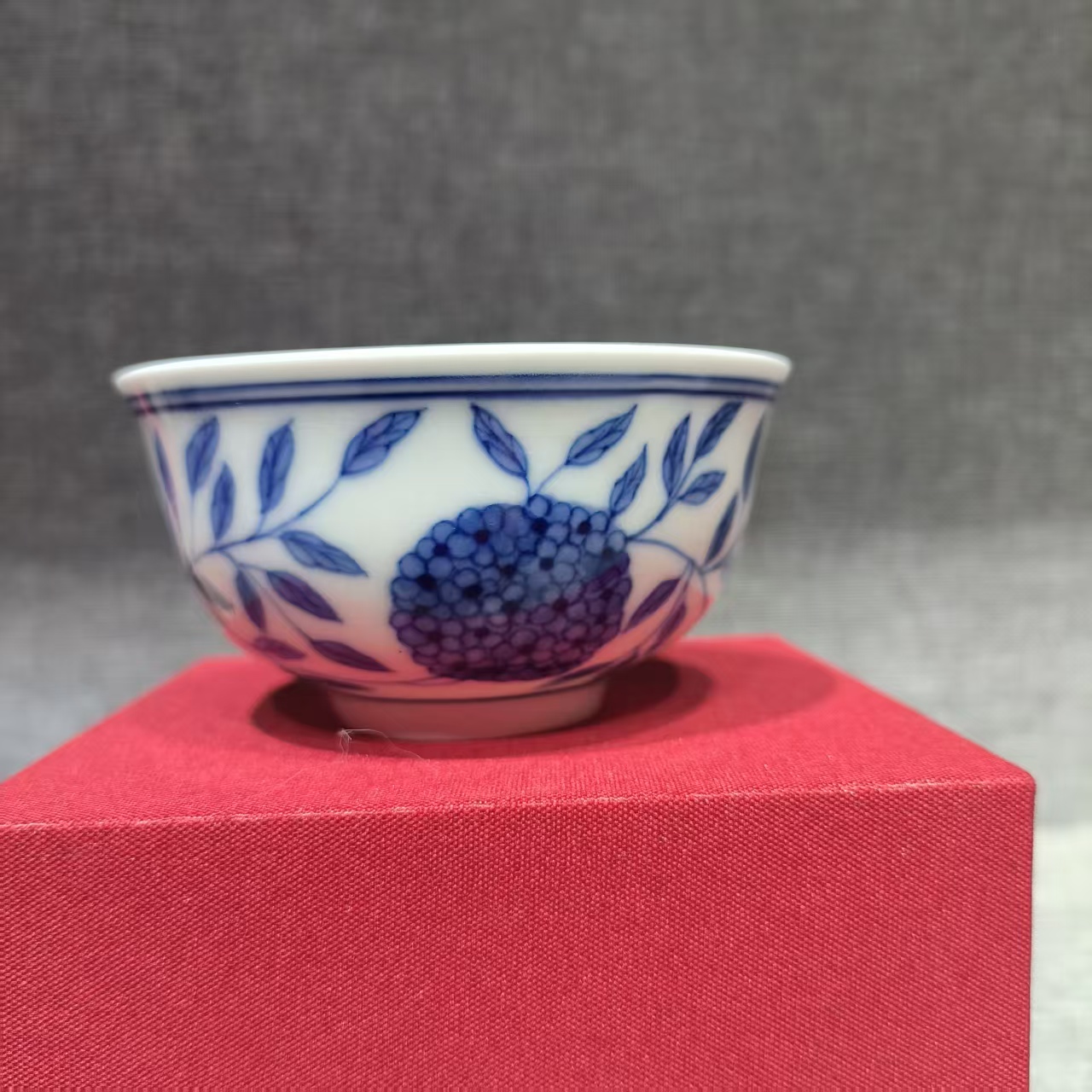 lot8861景德镇柴窑青花杯