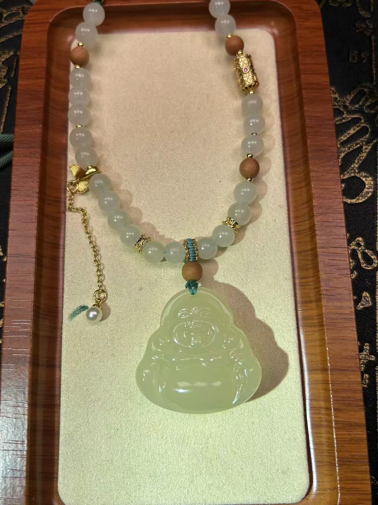 天然晴水大肚弥勒佛珠链吊坠 ( 重工珠串绳 )