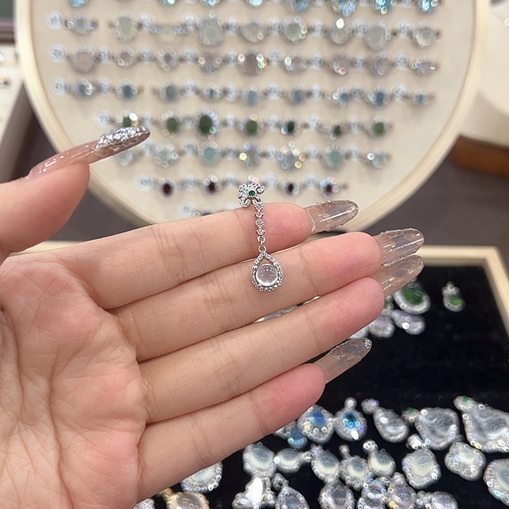 K***a银S925镶嵌芙蓉石戒指