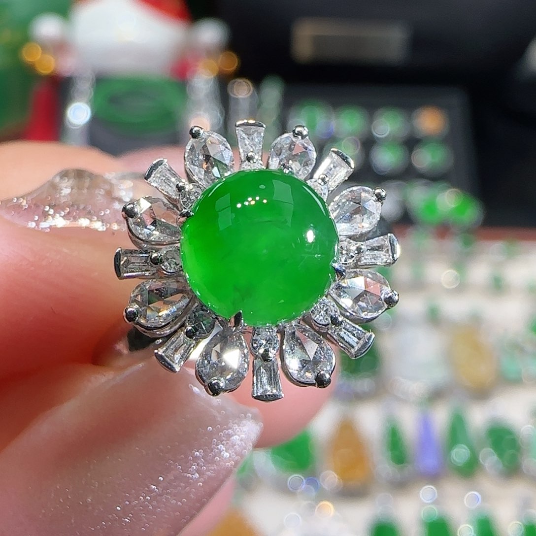 翡翠吊坠(不含链)18K金镶嵌