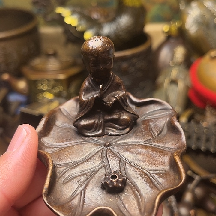 精美铜器批发档口