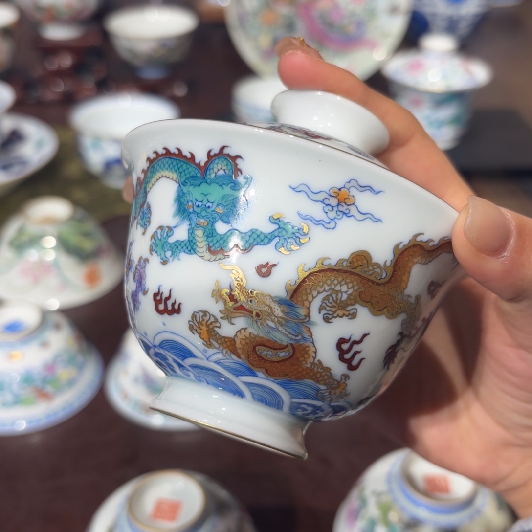 斗彩九龙盖碗。。。