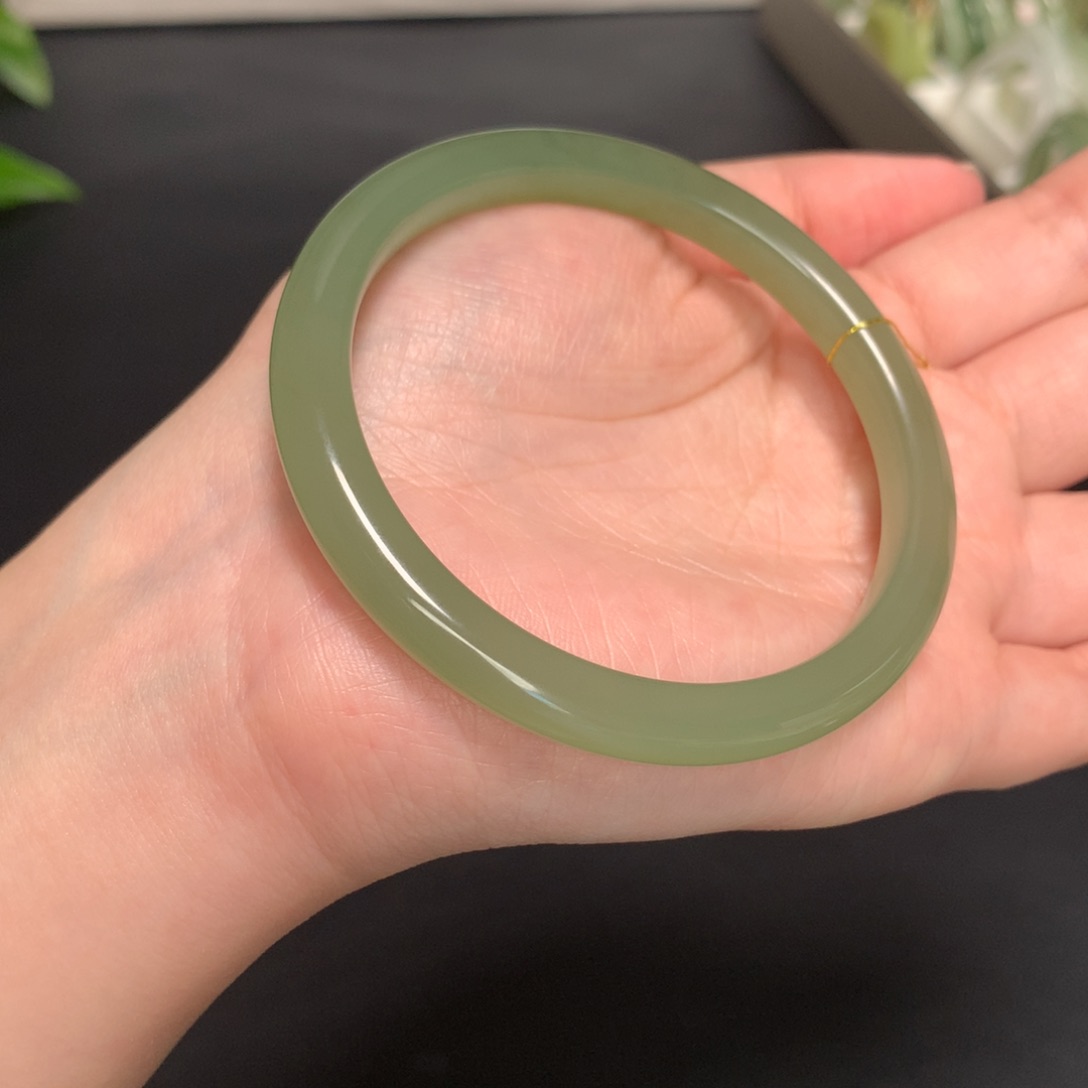 和田玉手镯未镶嵌60