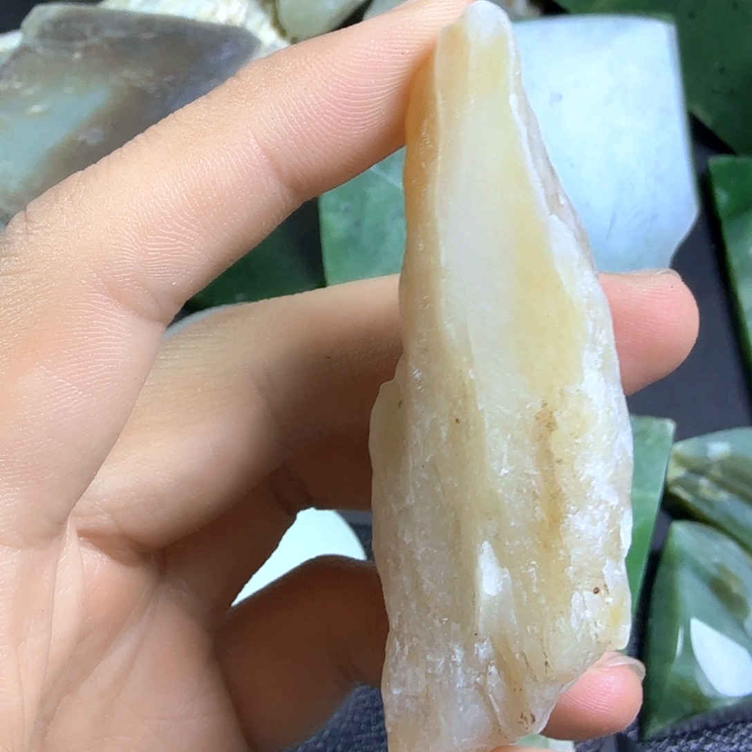 和田玉（糖玉）未镶嵌挂件