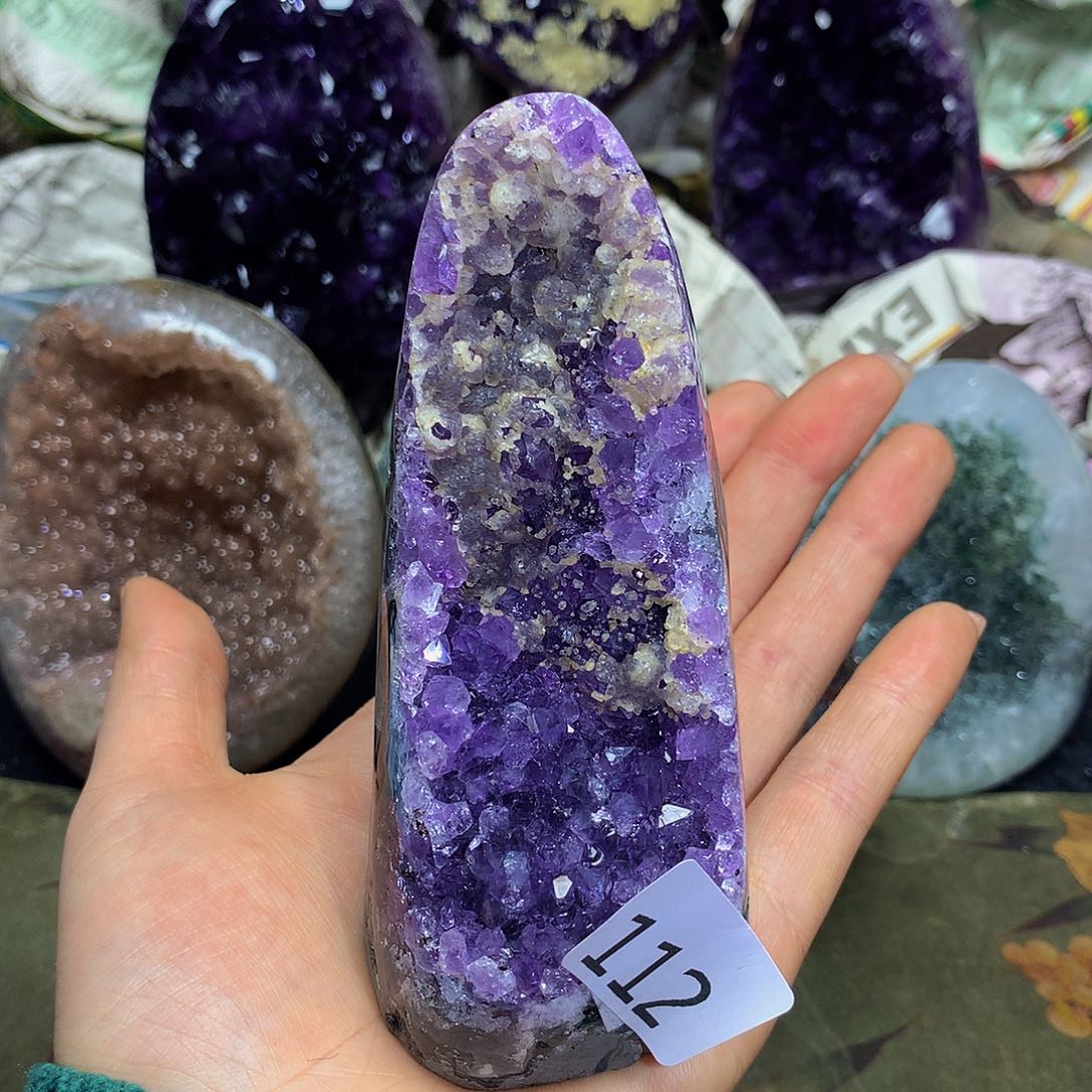 紫晶大型摆件（非配饰）未镶嵌