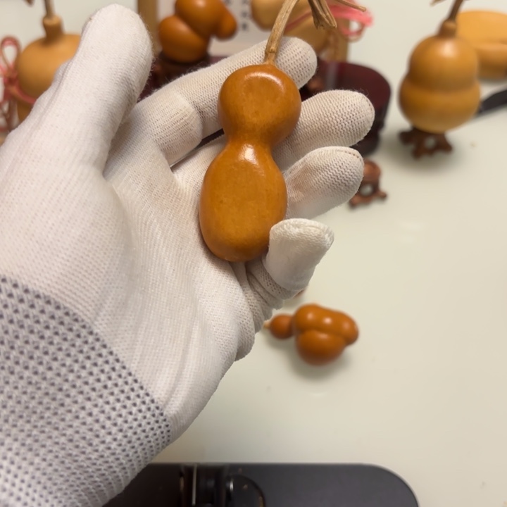 用***0天然手捻老皮葫芦