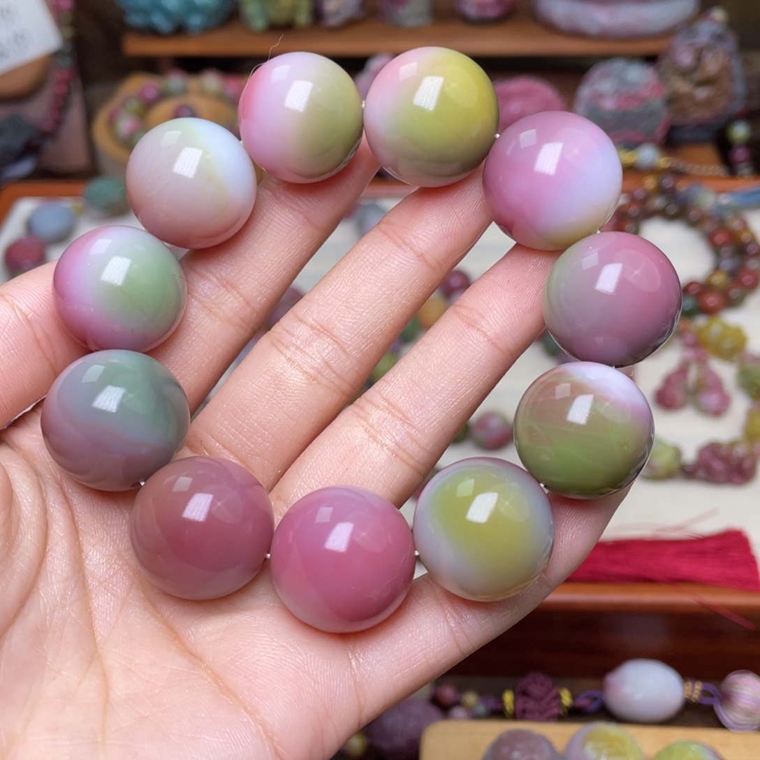 玛瑙/玉髓珠宝半成品未镶嵌抛****驰盐源玛瑙西瓜大米数手串