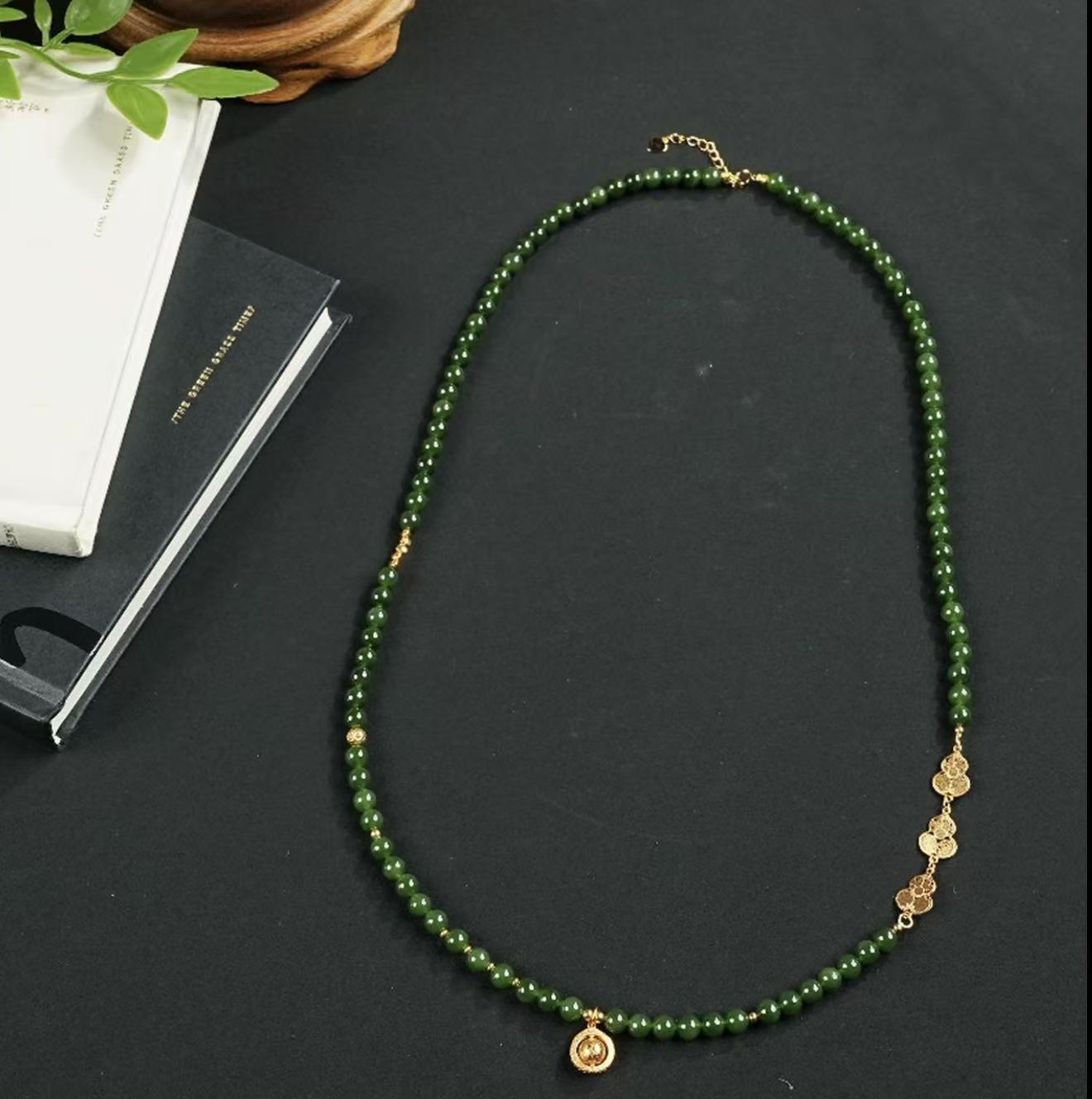 【大姑姐专属】6mm和田碧玉六字真言项链