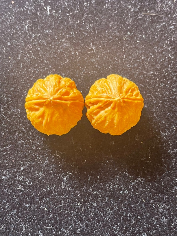 精品小手捻小肉包