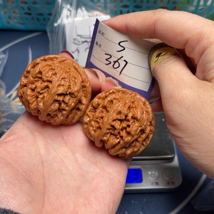 文玩核桃把件粗筋43