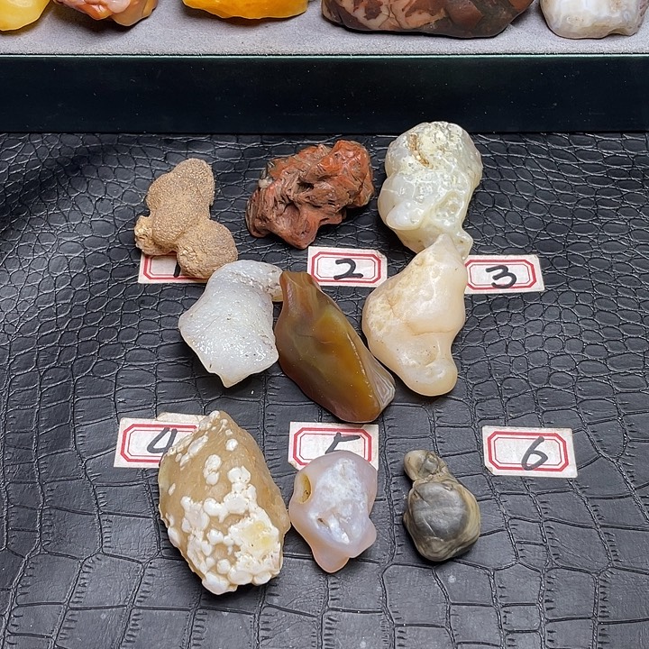 浪***主有机玻璃阿拉善戈壁石