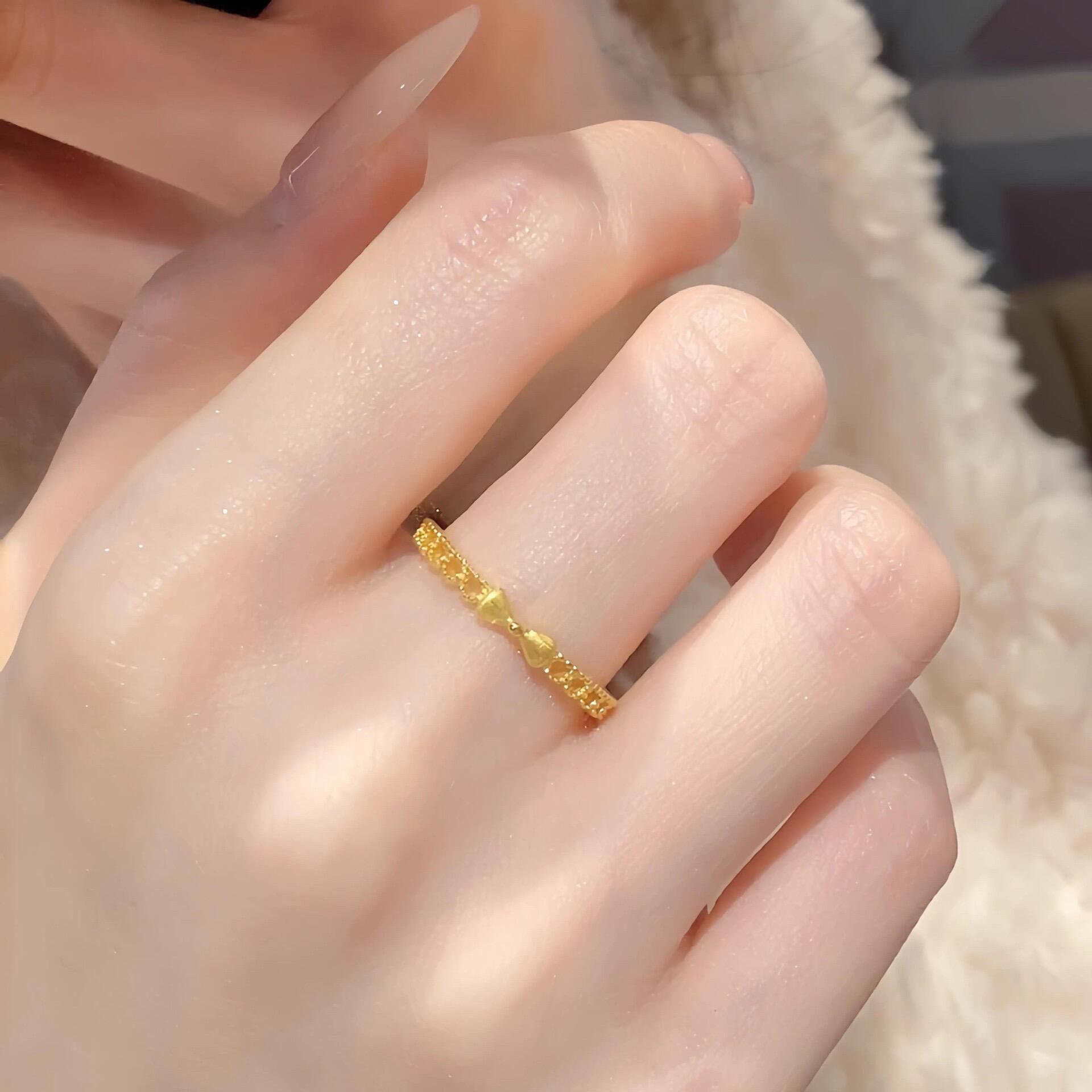 钛钢戒指 个性甜美小巧蕾丝镂空蝴蝶结可调节开口戒指C131