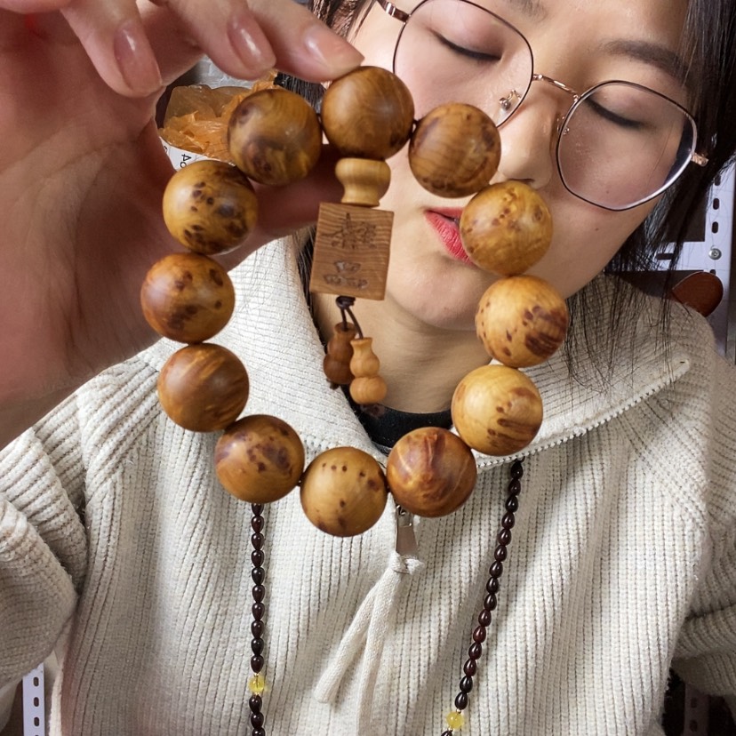 【闪购商品】东非黑黄檀（紫光檀）崖柏瘤疤普通2.0