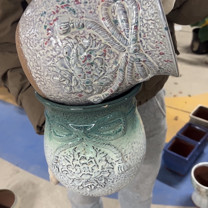 高度21厘米口18厘米