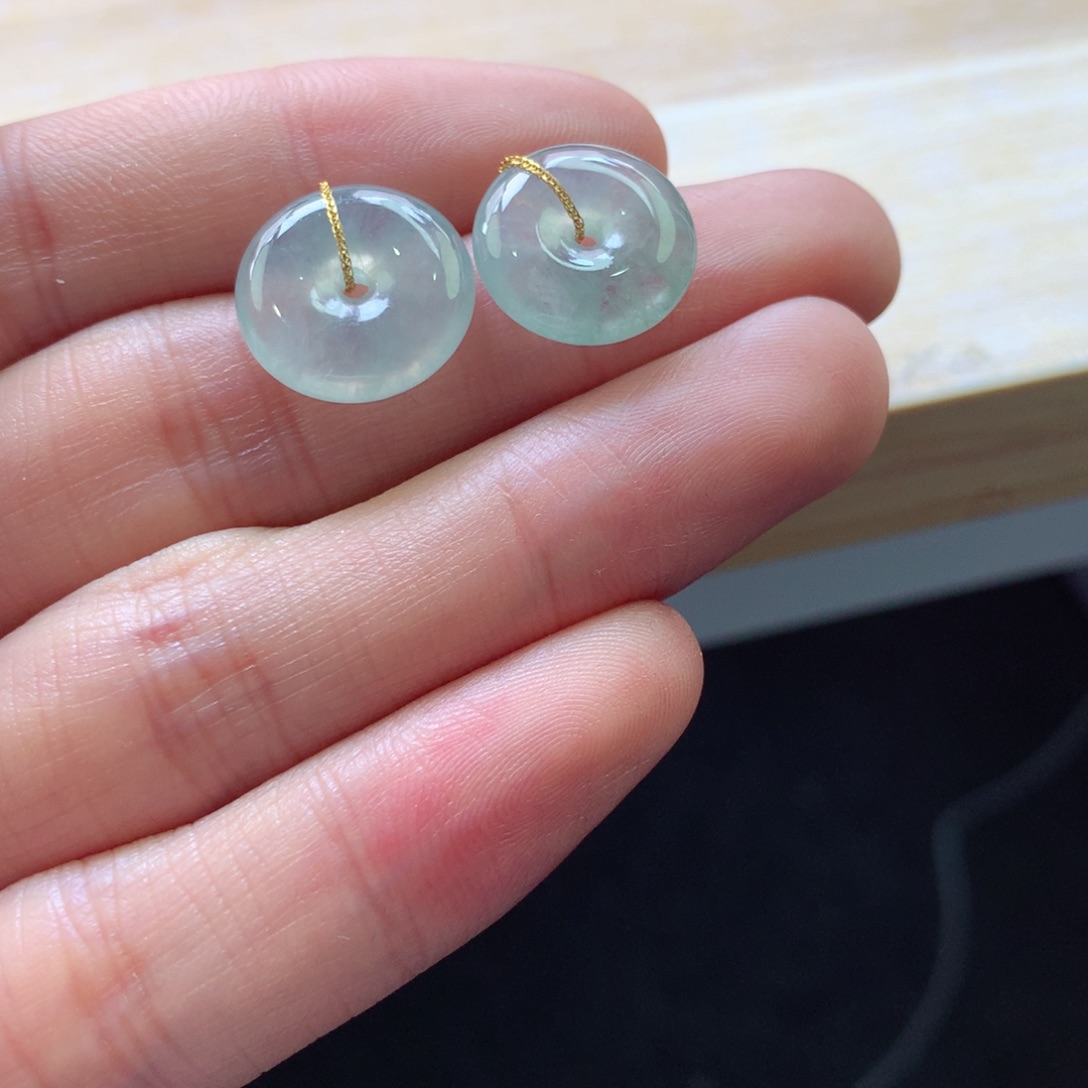 翡翠颈饰18K金镶嵌吊坠