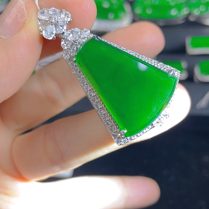 吊坠(不含链)银S925镶嵌翡翠