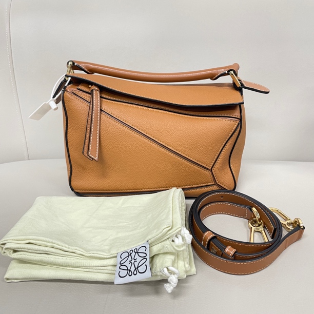 95新 LOEWE/罗意威 罗意威puzzle焦糖棕小号斜挎包