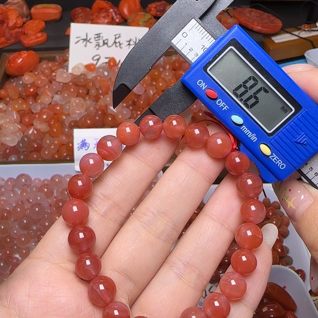 南红玛瑙未镶嵌颈饰