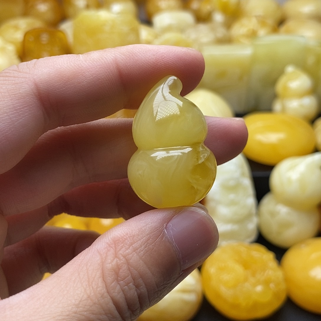 琥珀颈饰未镶嵌琥珀蜜蜡