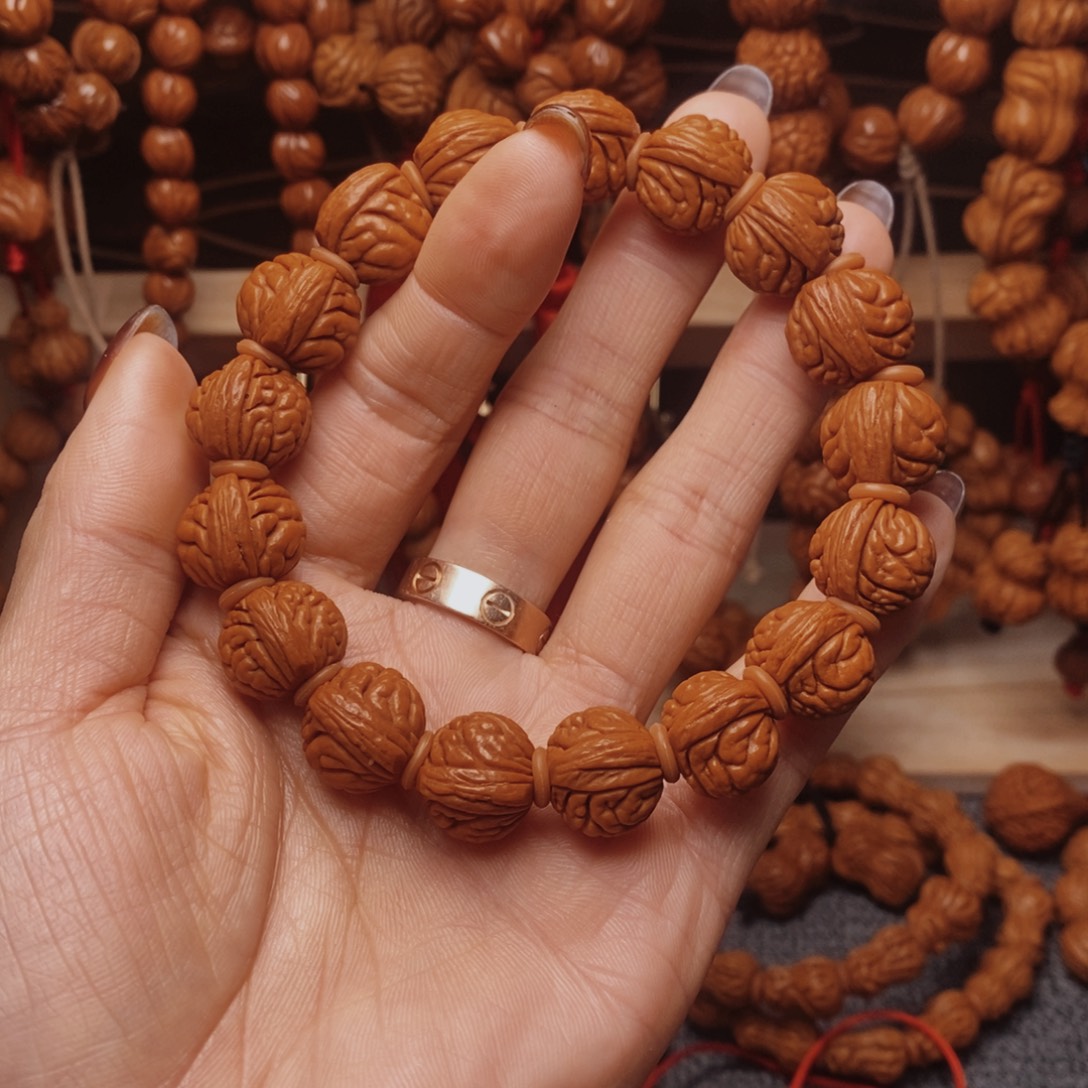 吊坠桃核龙纹桃枭