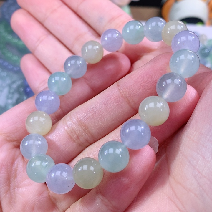 翡翠手链未镶嵌翡翠