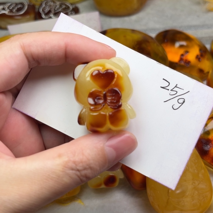 未镶嵌颈饰琥珀琥珀蜜蜡