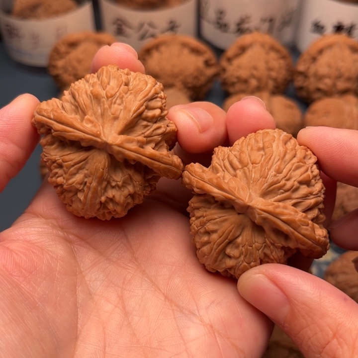 吊坠文玩核桃44白狮子