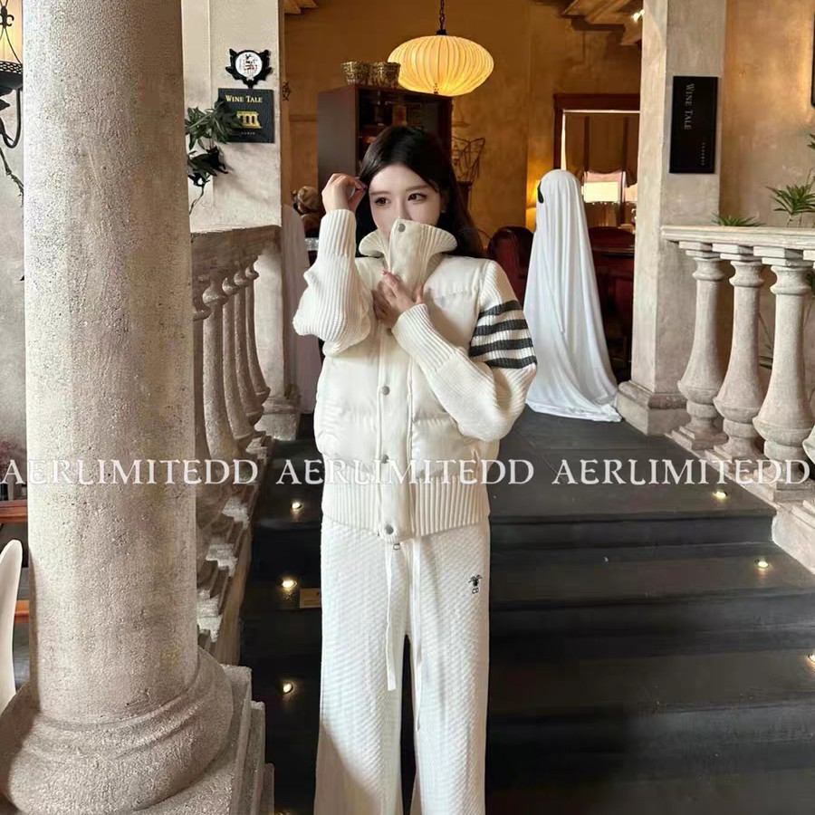 8810针织拼接立领加厚防寒服B19-3