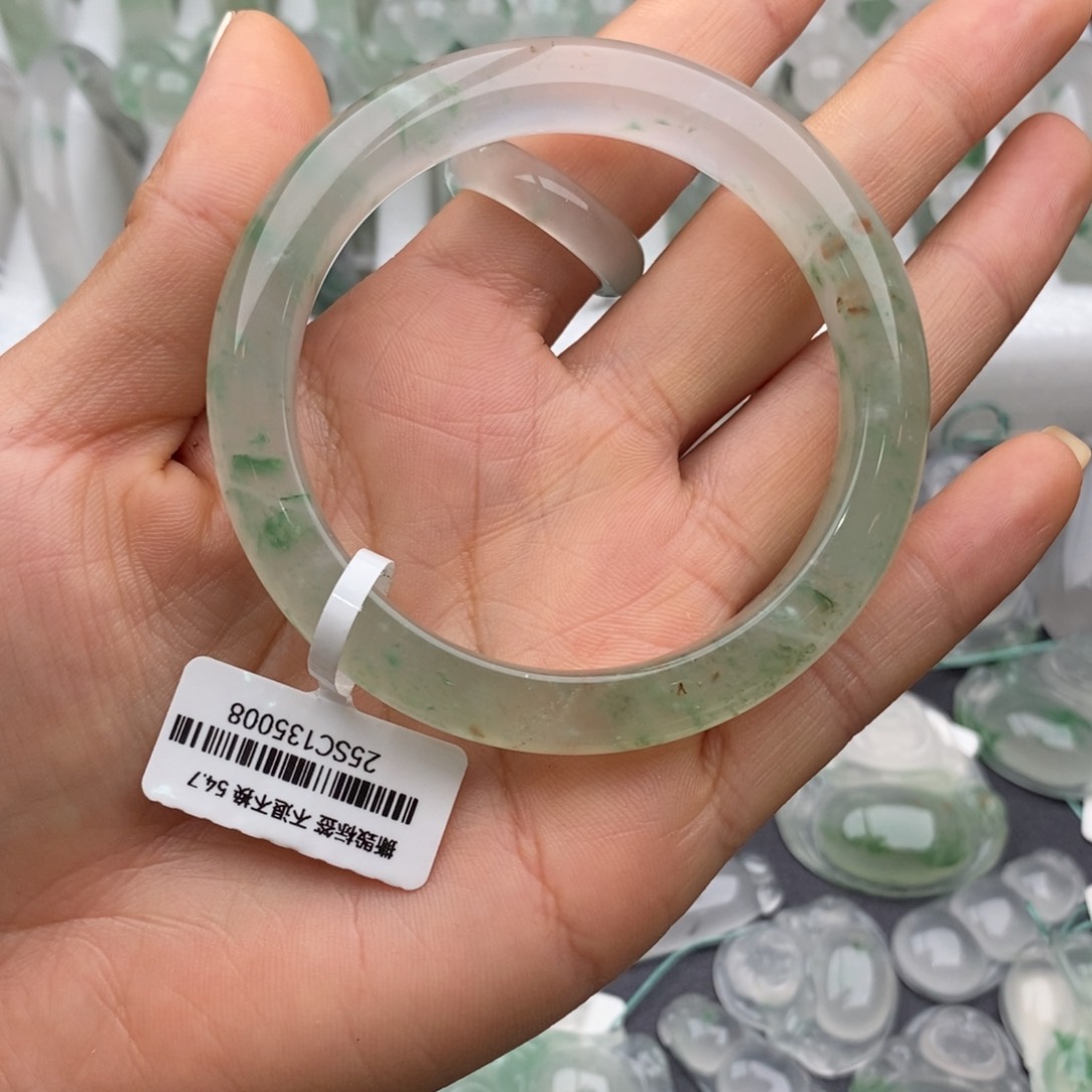 未镶嵌手镯石英质玉风****