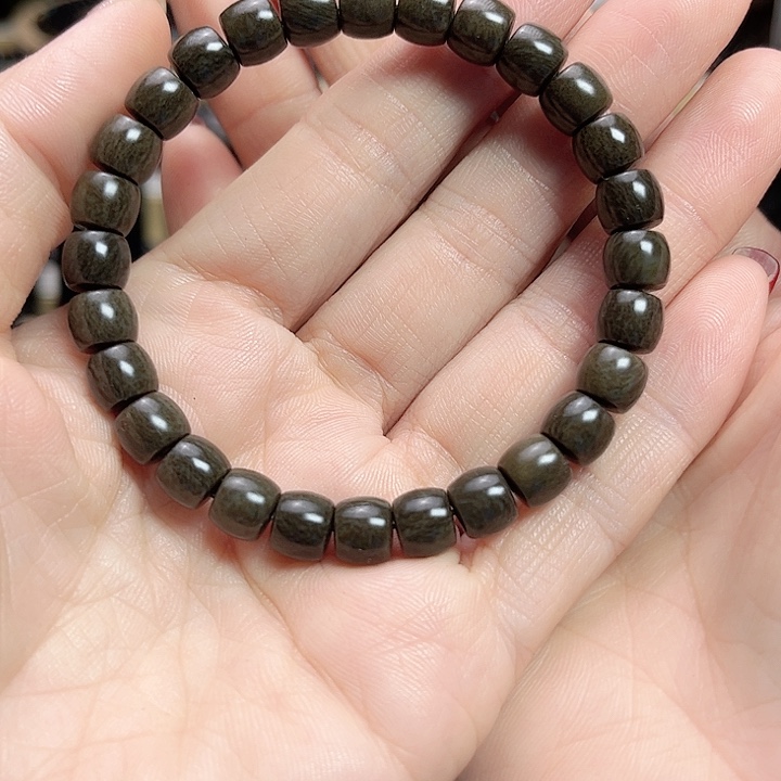 和田玉手链未镶嵌卡8直切草花手串