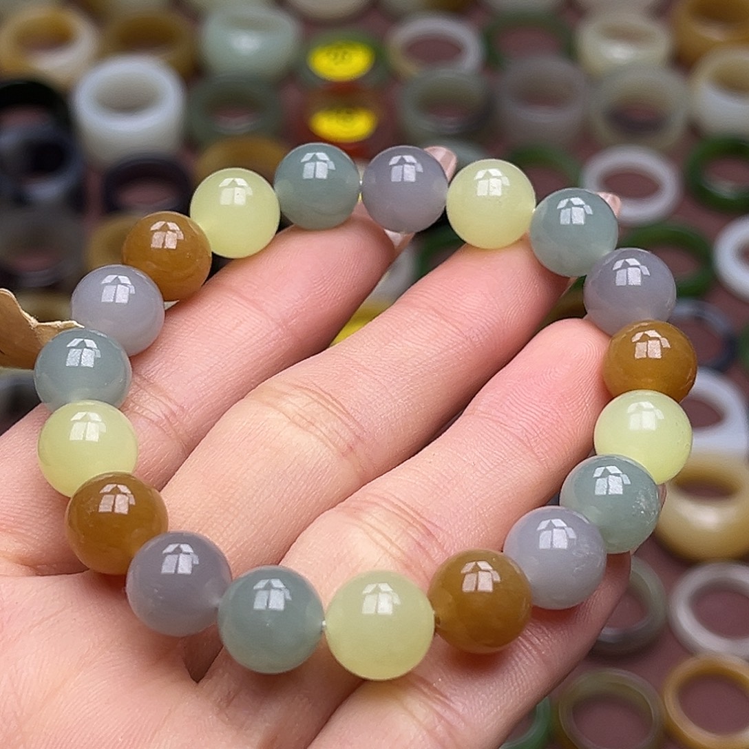 和田玉未镶嵌戒指卡10多宝