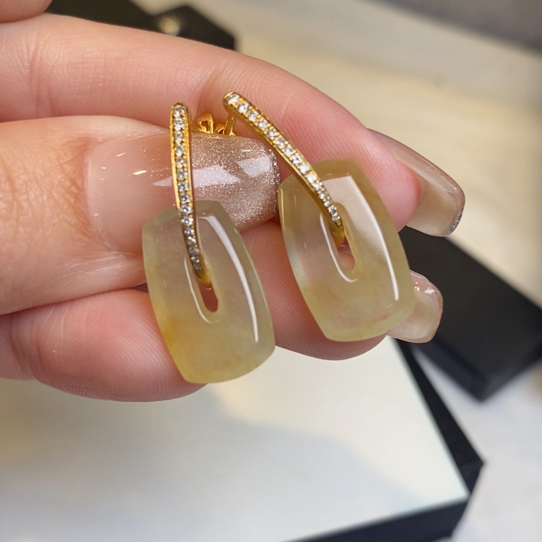 翡翠耳饰18K金镶嵌冰黄翡福贝