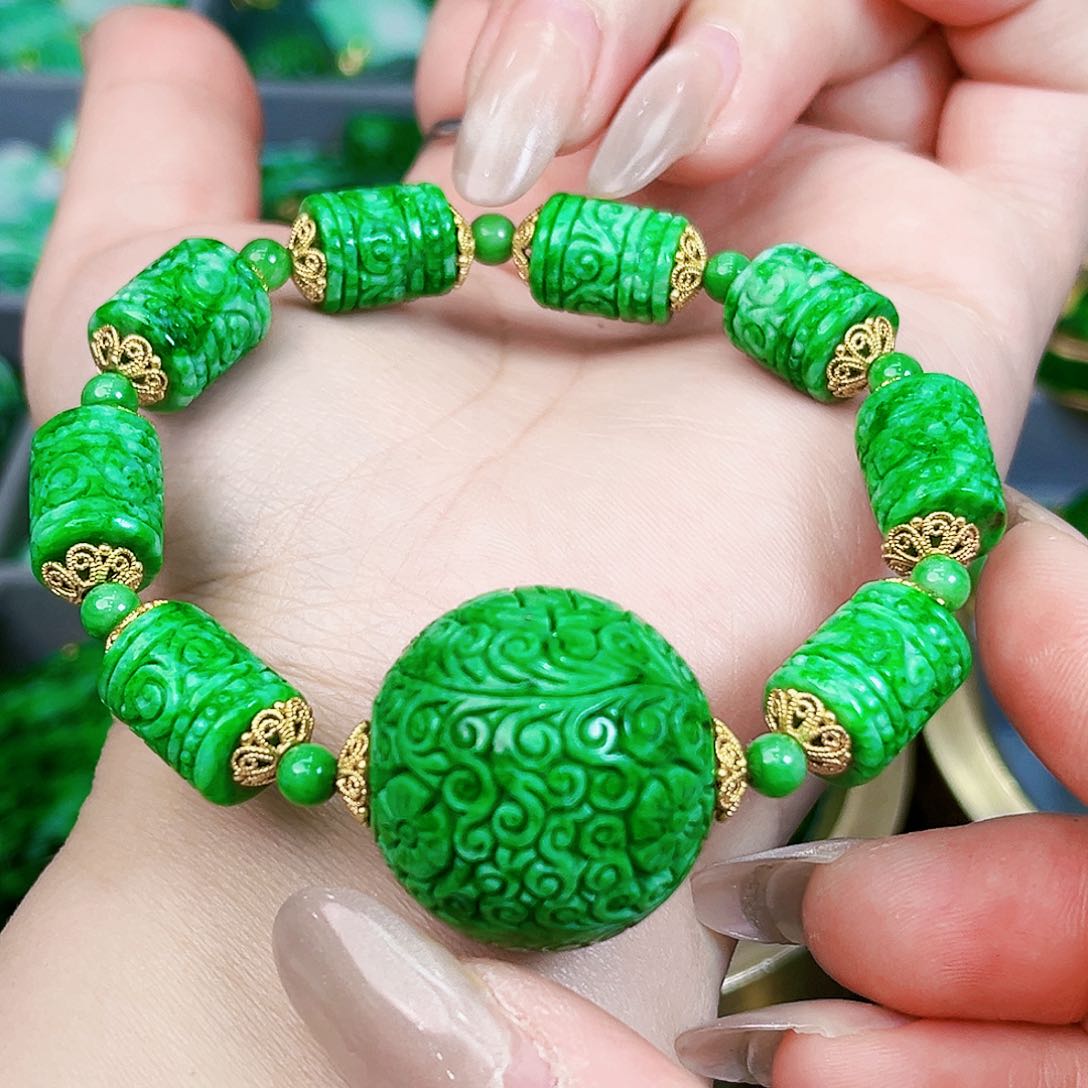 翡翠颈饰未镶嵌手链