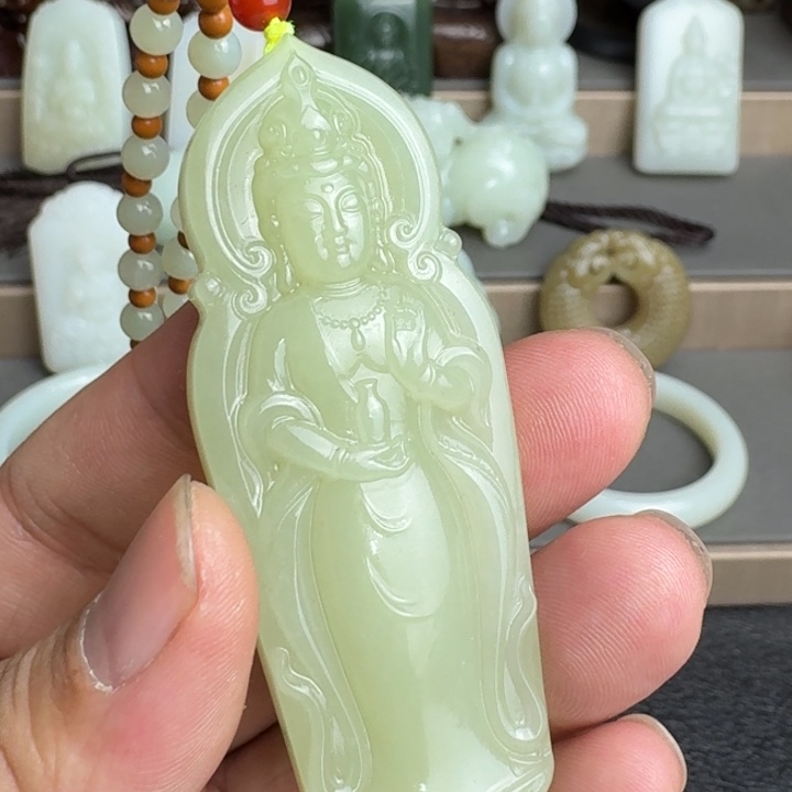 和田玉未镶嵌颈饰