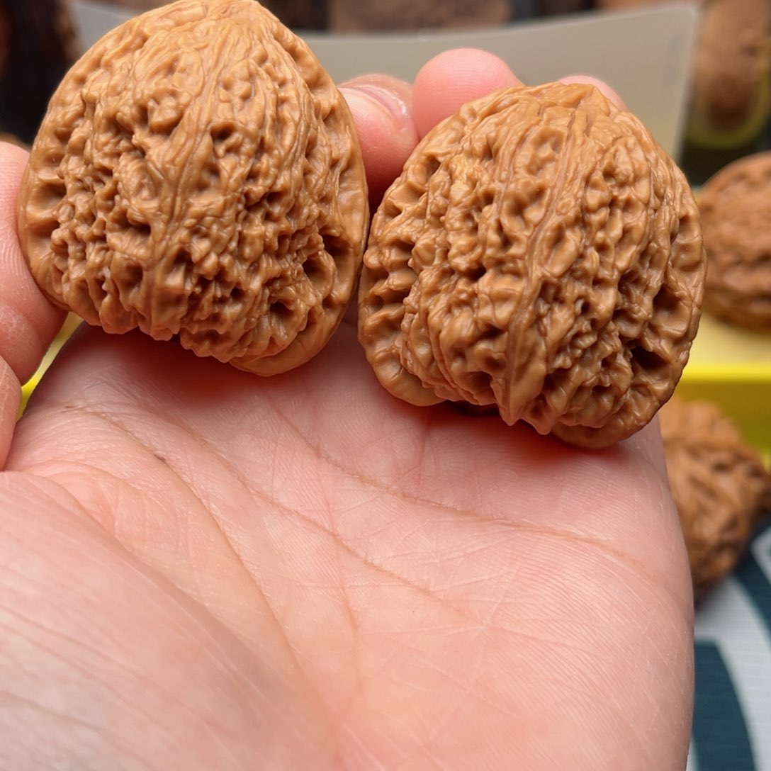 【闪购商品】桃木文玩核桃手把件38南疆