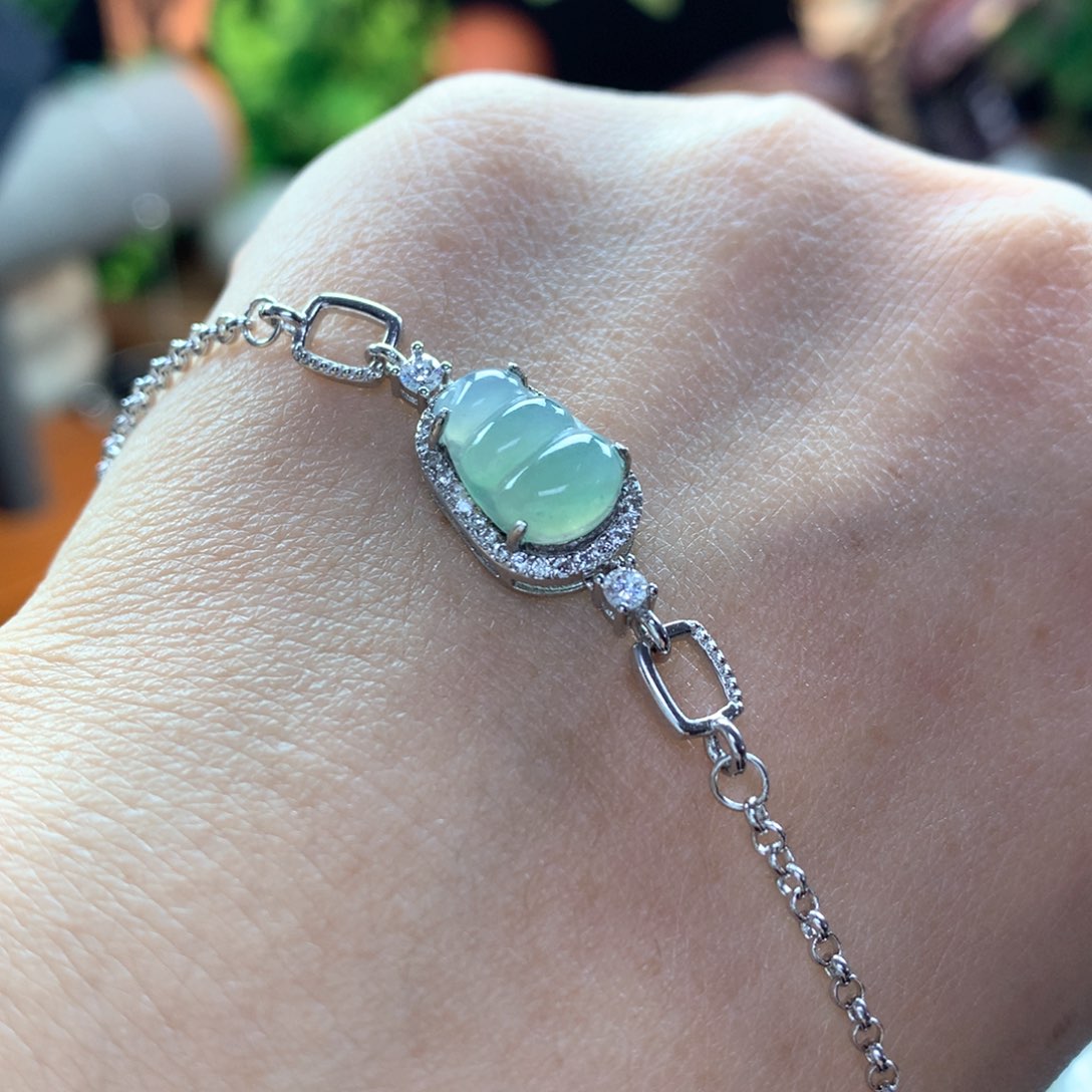 颈饰银S925镶嵌翡翠