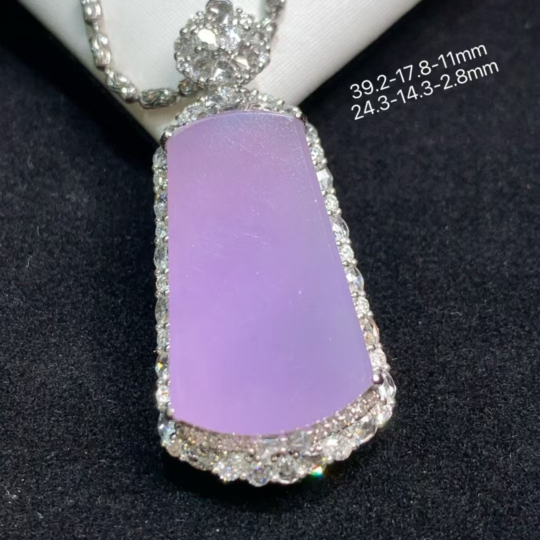 18K金豪镶高冰红春无事牌种老水足起光颜色鲜艳靓丽上身赞仙女范